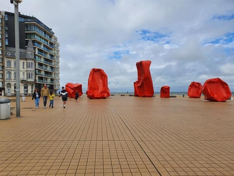 2 Slaapkamer Appartement Op De Zeedijk Van Oostende. Bagian luar foto